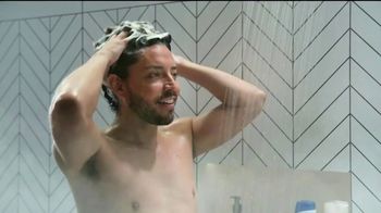 Head & Shoulders Deep Scalp Cleanse TV Spot, 'Limpieza profunda' [Spanish] - Thumbnail 1