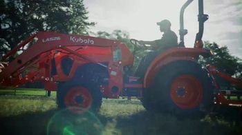 Kubota L02 Series TV Spot, 'Acres Add Up' - Thumbnail 3
