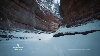 Illinois Office of Tourism TV Spot, 'Middle Wonderland: Ski Resort and Lodge' - Thumbnail 3