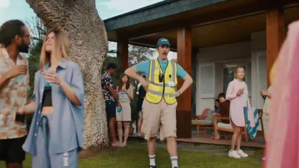 Pool Party Police thumbnail