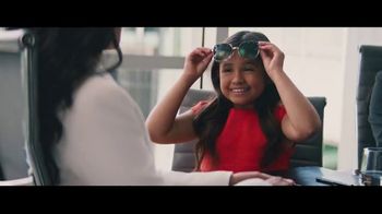 2025 Lexus ES TV Spot, 'Orgullo' [Spanish] [T2] - Thumbnail 7
