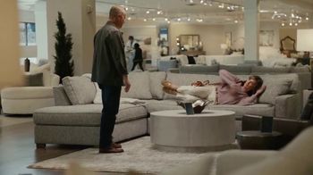 Havertys Memorial Day Sale TV Spot, 'Saggy Sofa: Movie Night: Save Up to $1,000' - Thumbnail 4