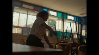 Starbucks Frappuccino TV Spot, 'Class Is in Session' Song by The Who - Thumbnail 4