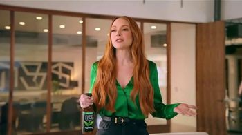 Pure Leaf Tea TV Spot, 'Tea Break' Featuring Lindsay Lohan - Thumbnail 4