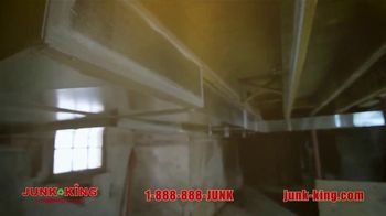 Junk King Indianapolis TV Spot, 'We Lift the Heavy Things' - Thumbnail 4
